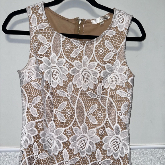 Aniina Women's Dress Size S White Floral Lace - Picture 3 of 8